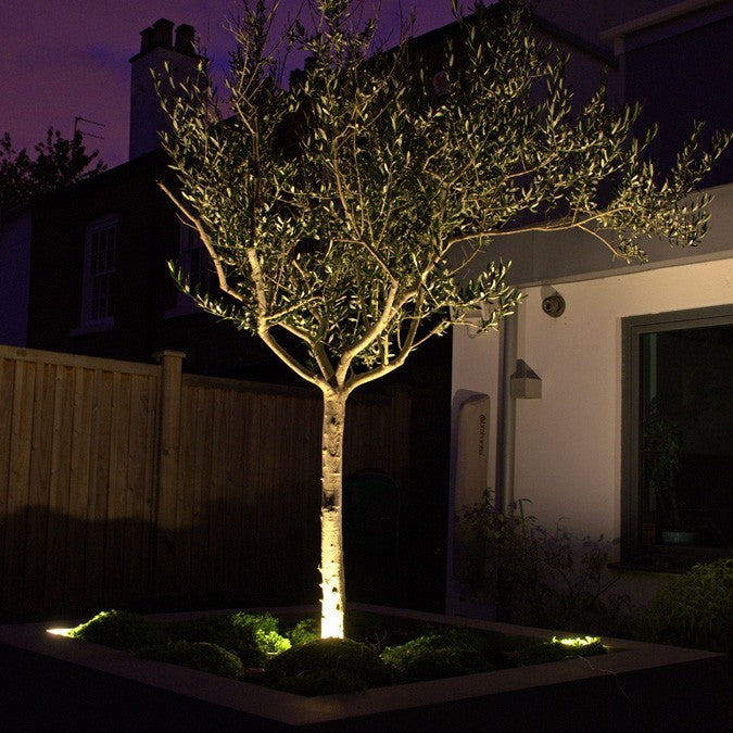 Puck LED Light with Spike
