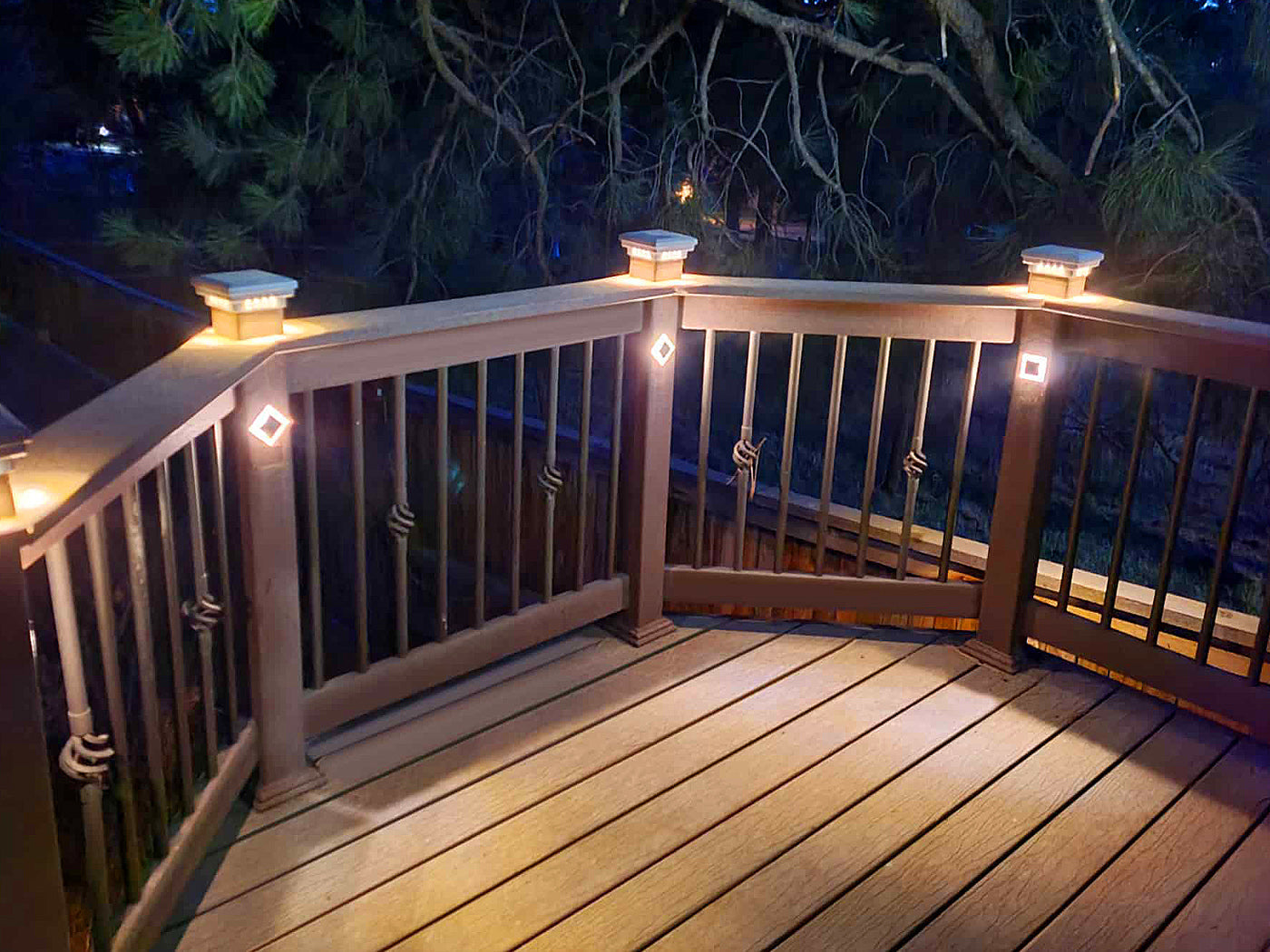 Marine LED Dock Lights - Boat Dock Lighting | DEKOR® Lighting
