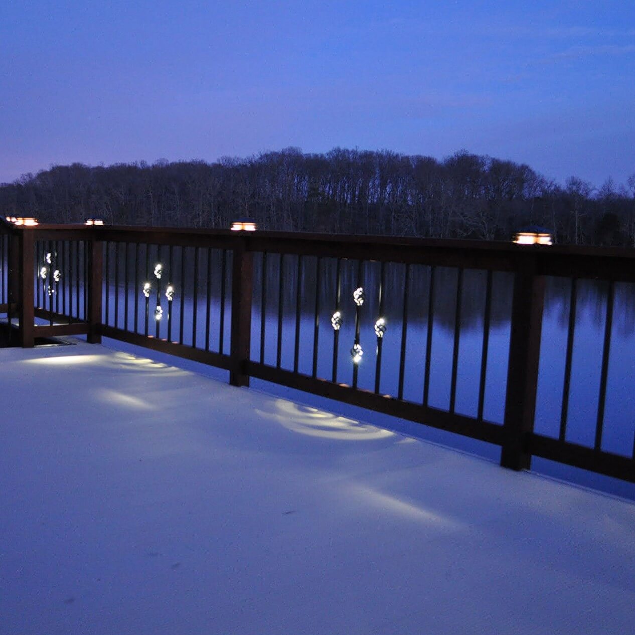 Round Single Basket Baluster with LED Lights