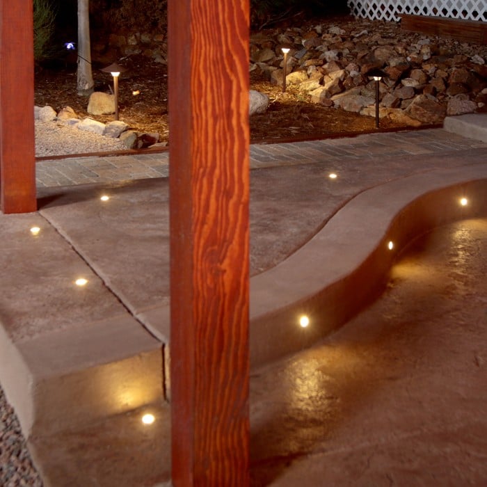 DEKOR® Step and Stair Paver Dot Light