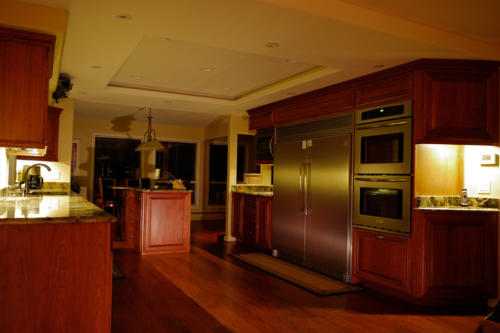 Kitchen LED under cabinet lighting from DEKOR™